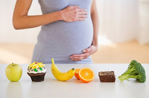đừng ăn kiêng khi mang thai