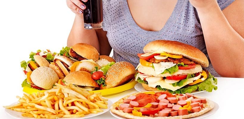 Chế độ ăn uống không hợp lý gây đau dạ dày