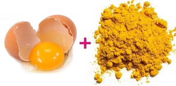 Nghệ kết hợp lòng đỏ trứng gà