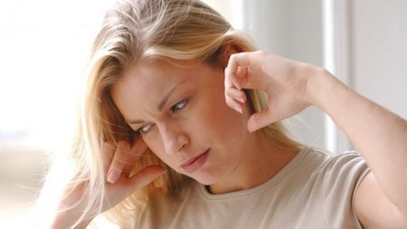 Tại sao trào ngược dạ dày gây ù tai ? Cách xử lý ra sao ?